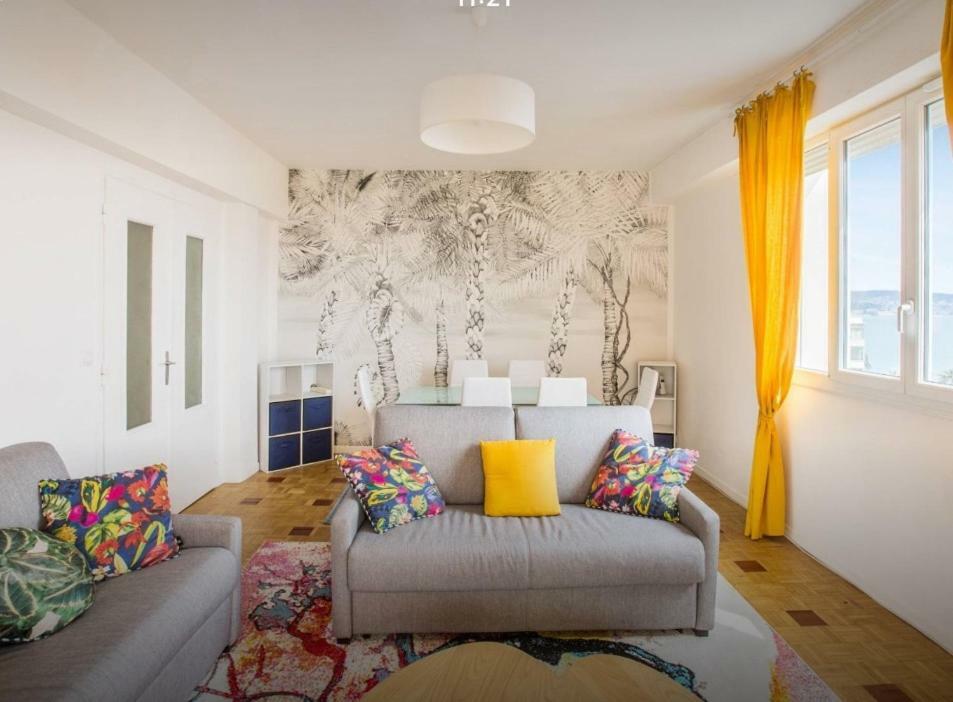 Stunning 2 Bed Flat Nice Front Of The Beach Seaview Apartment Exterior photo